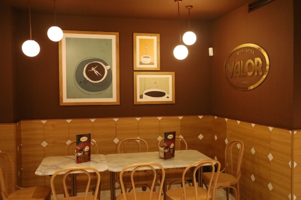 Chocolaterías Valor reabre en Elche con nueva carta, promociones exclusivas y toda la esencia del chocolate